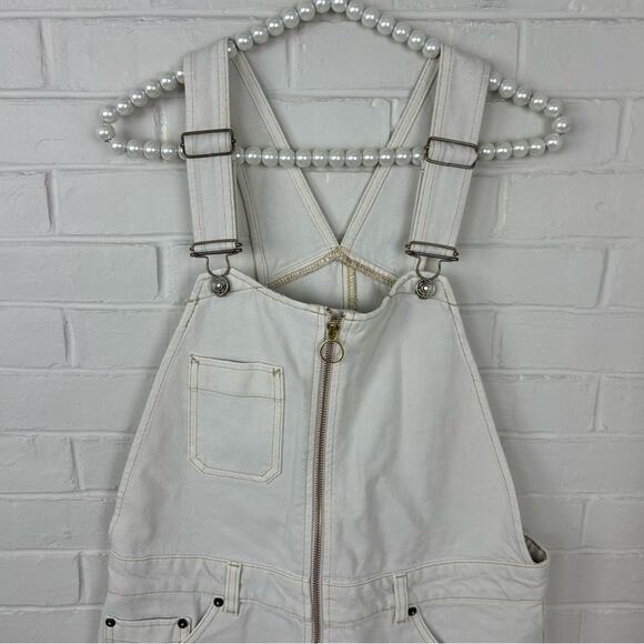 NWT We The Free Free People Sunkissed Denim Overall Shorts Size 8 - Picture 6 of 12